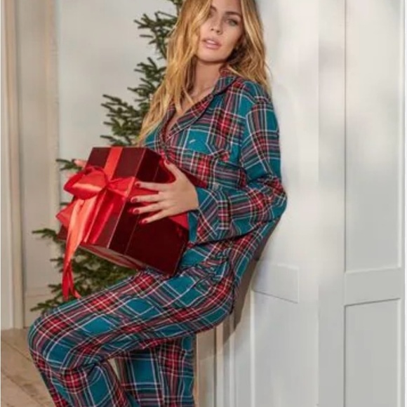 Victoria's Secret Other - Victoria’s Secret Plaid Women's Sleepwear Pajama Set Size S!!!